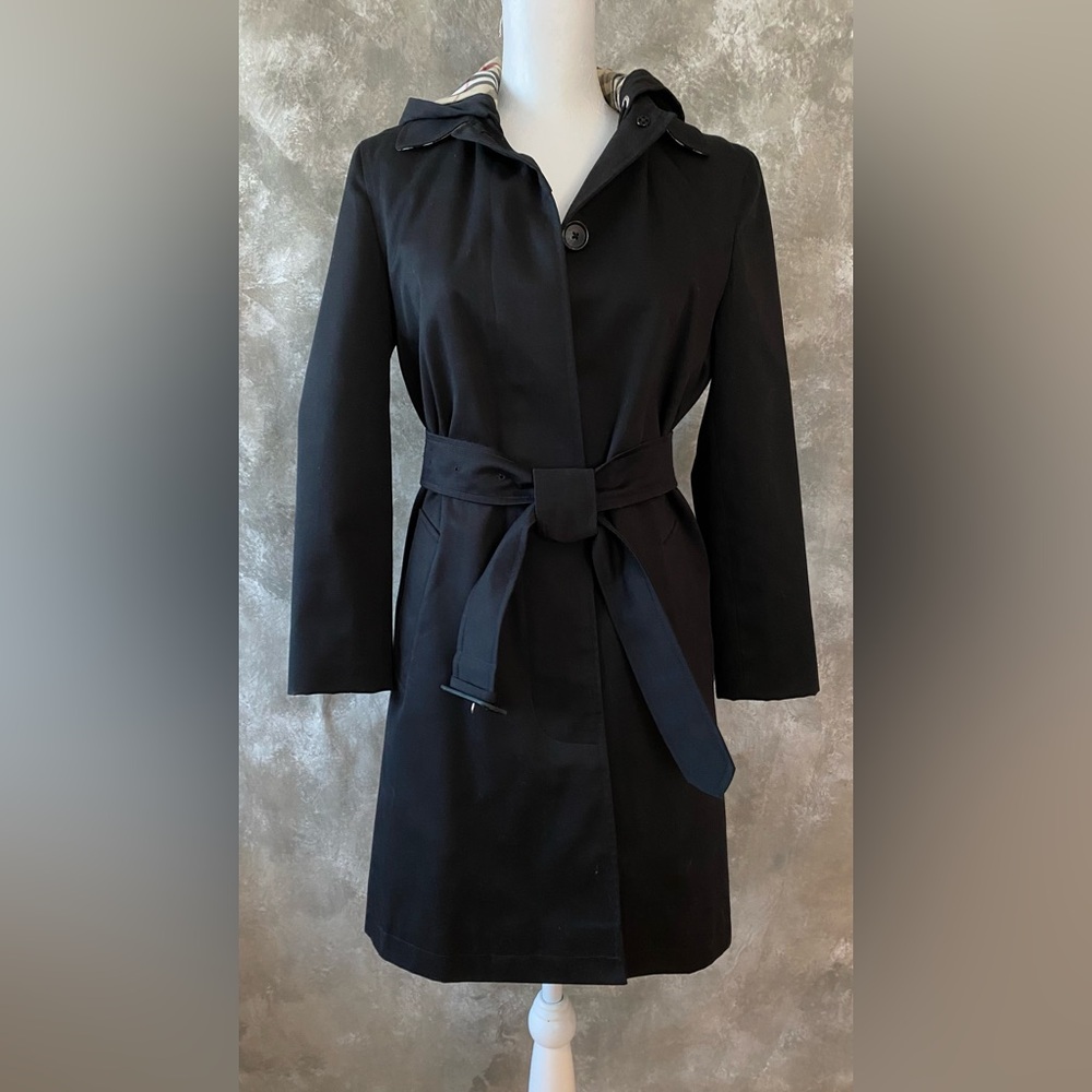 Authentic Burberry Rain Coat Size 2R